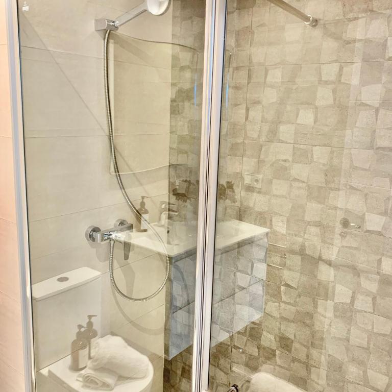 Apto HUCA. Parking/WIFI incluido - Apartamento de 2 dormitorios - 38
