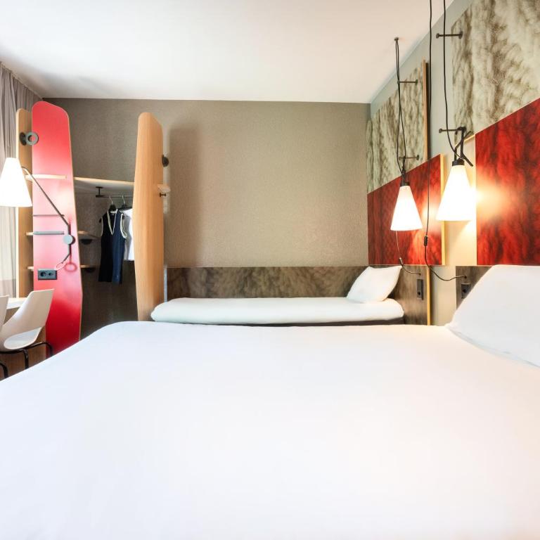 ibis Genève Centre Gare - Chambre Supérieure Non-Fumeurs avec 1 Lit Double et 1 Lit Simple - 5