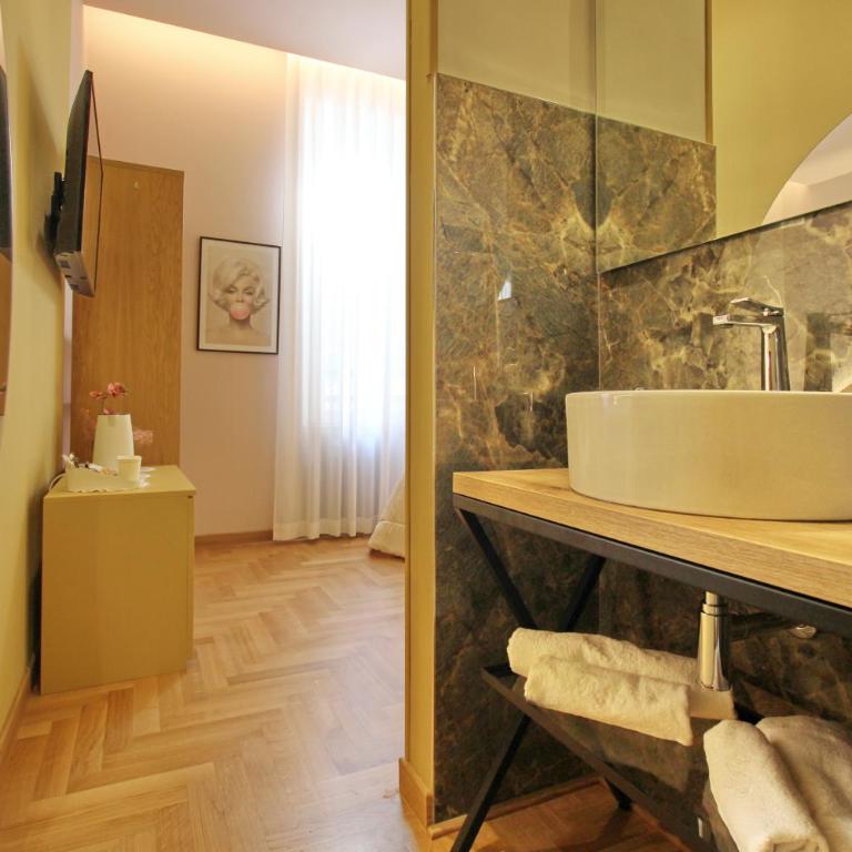 Dreaming Rome Suites - Camera Matrimoniale con Bagno Privato - 4