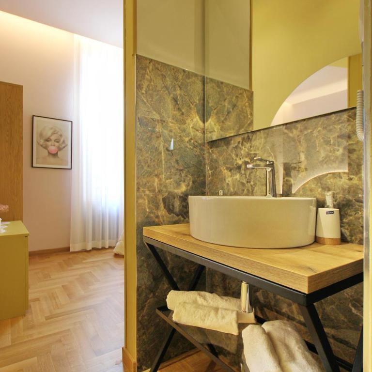 Dreaming Rome Suites - Camera Matrimoniale con Bagno Privato - 8