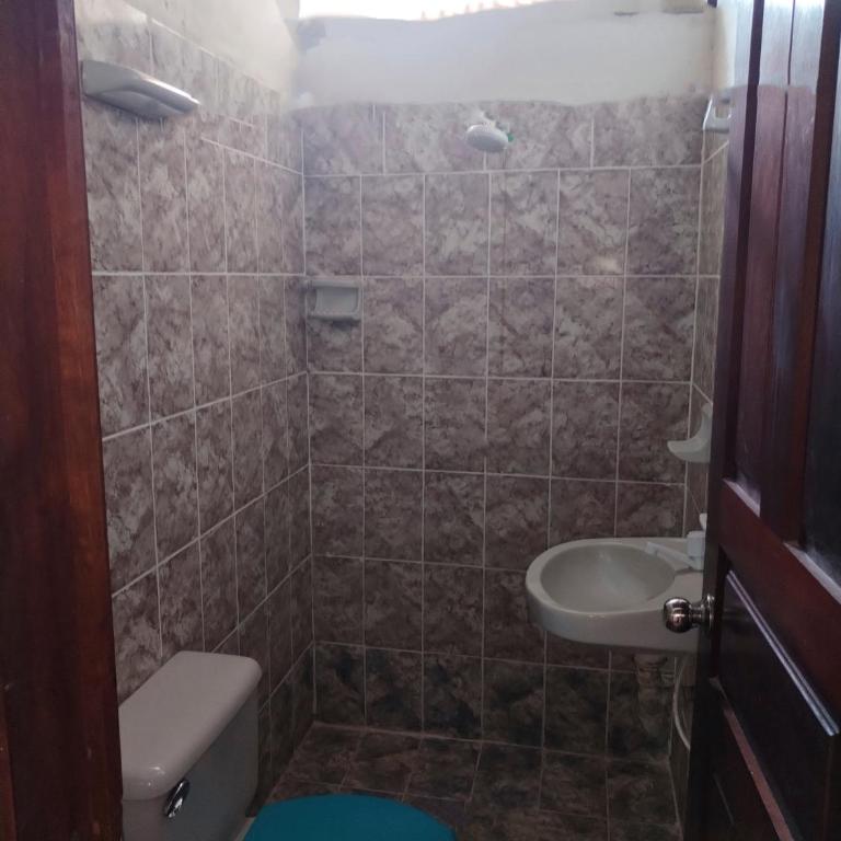Divino Niño Hotel - Habitación Familiar con baño privado - 4