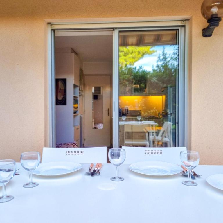 T2 Mer 50m avec Clim, jardin et garage - One-Bedroom Apartment - 4