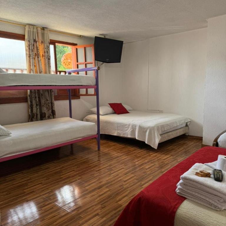 Hotel La Candelaria - Habitación Familiar - 2