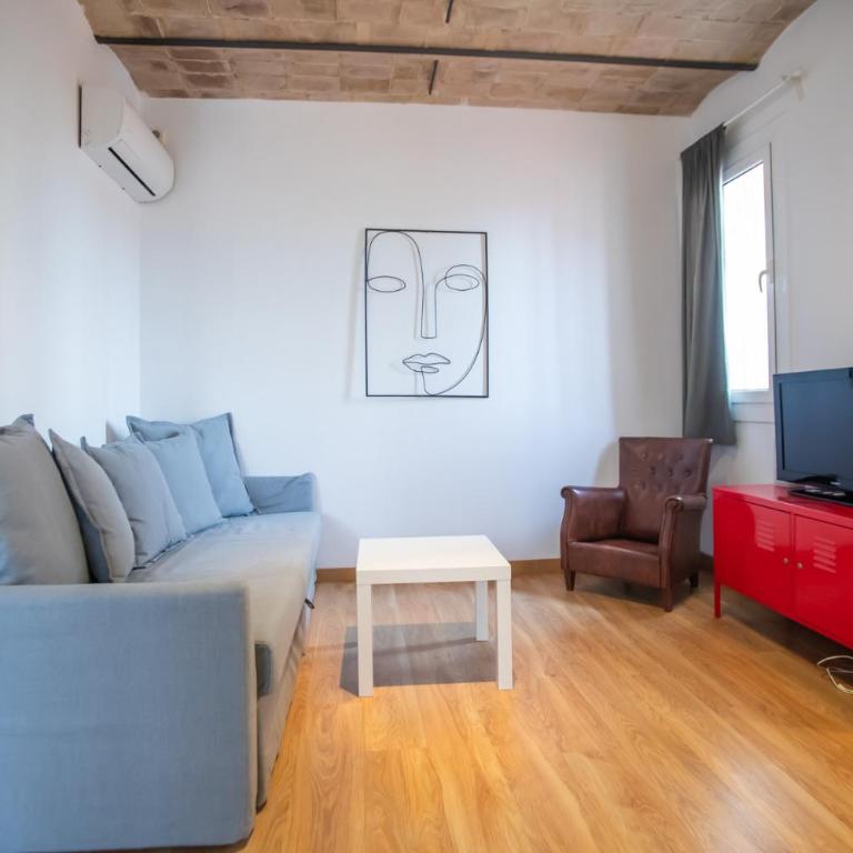 51NO1058 - Bright 1bed flat in Poble Sec - One-Bedroom Apartment - 2