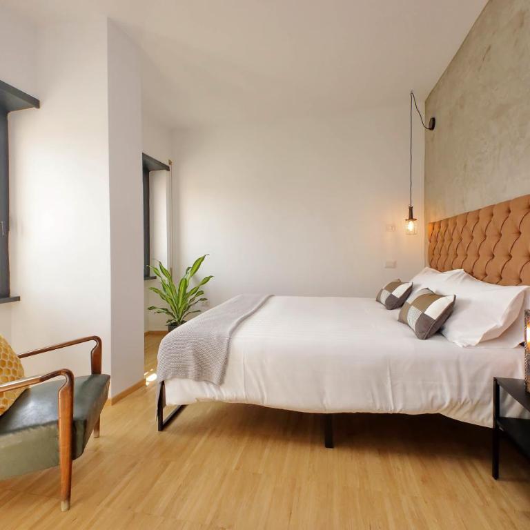 YCH-Trilocale stile Industriale - Appartamento con 3 Camere da Letto - 4