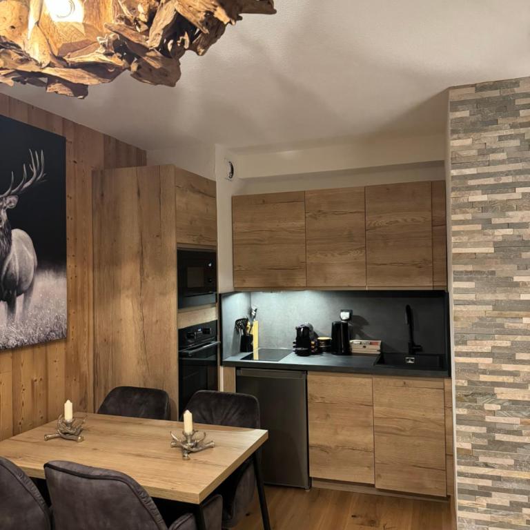 Cocon au cœur de Chamonix avec parking gratuit - Appartamento con 1 Camera da Letto - 22