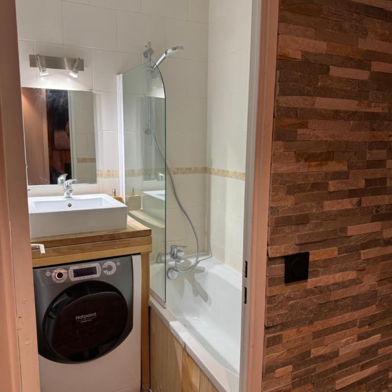 Cocon au cœur de Chamonix avec parking gratuit - Appartamento con 1 Camera da Letto - 27
