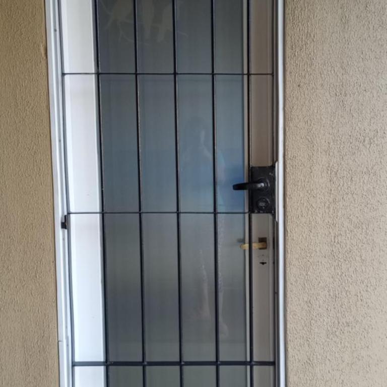 Jugueze Tres Arroyos No tiene cochera - Apartamento Dúplex - 2