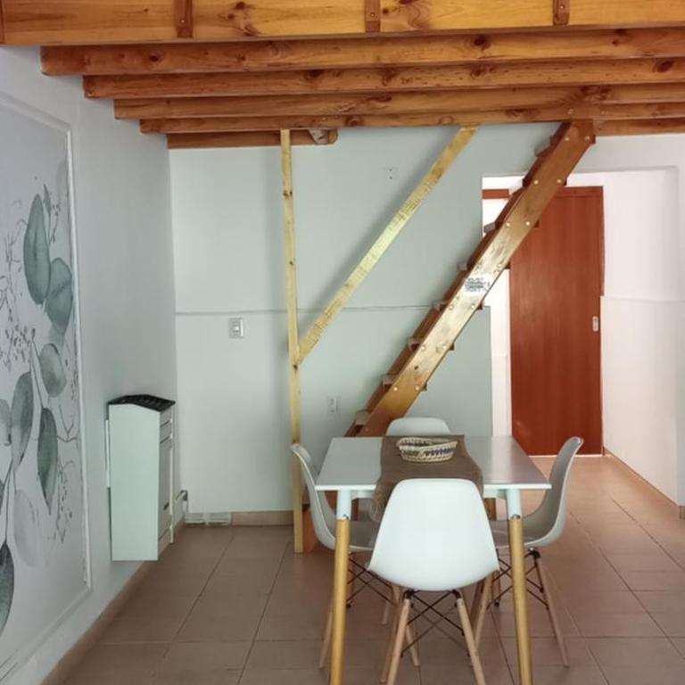 Jugueze Tres Arroyos No tiene cochera - Apartamento Dúplex - 3