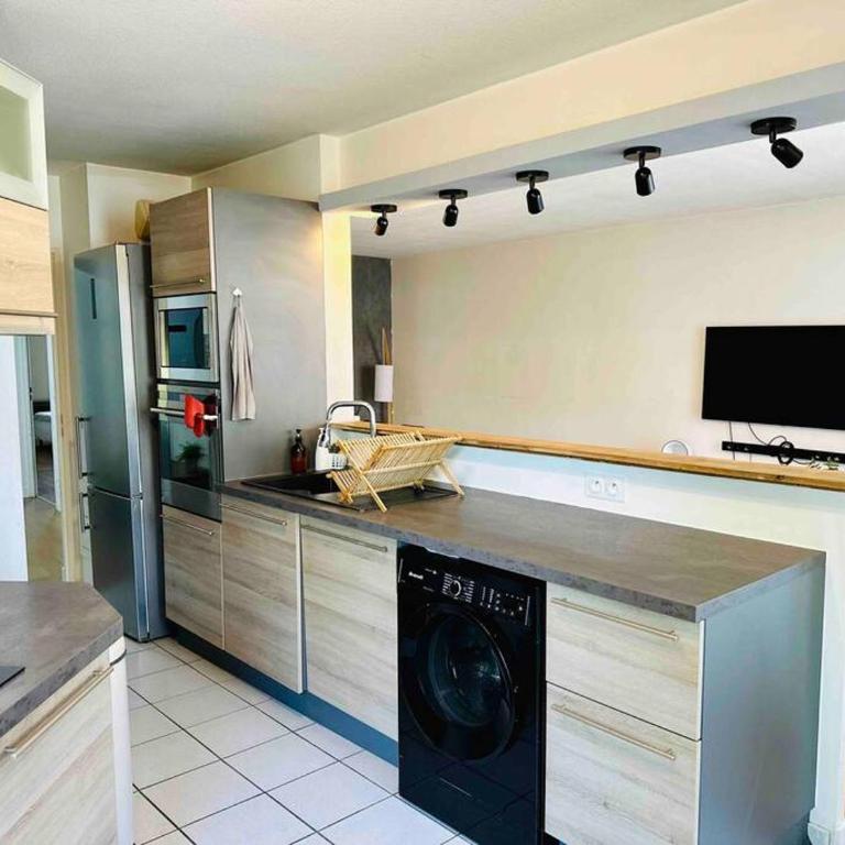 Appartement lumineux et spacieux proche gare - Appartement 2 Chambres - 17
