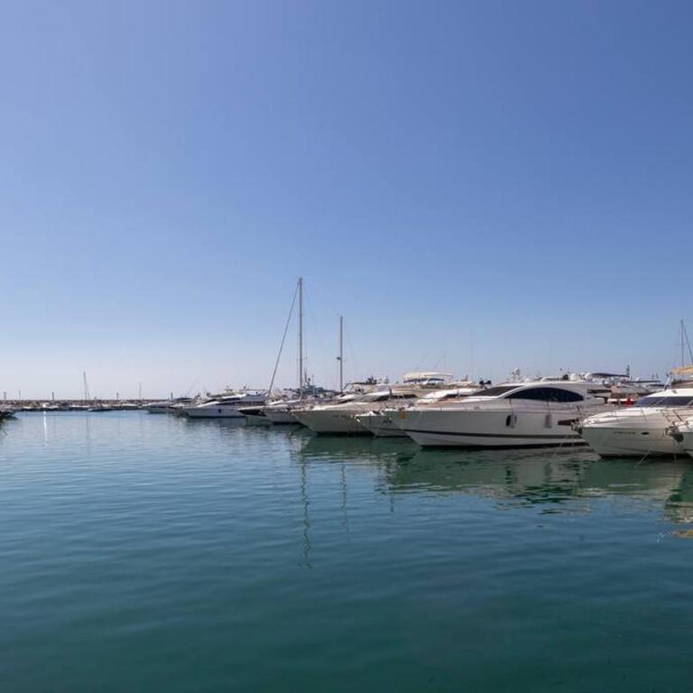 2 Luxurious apartment in the heart of puerto banus - Two-Bedroom Apartment - 14