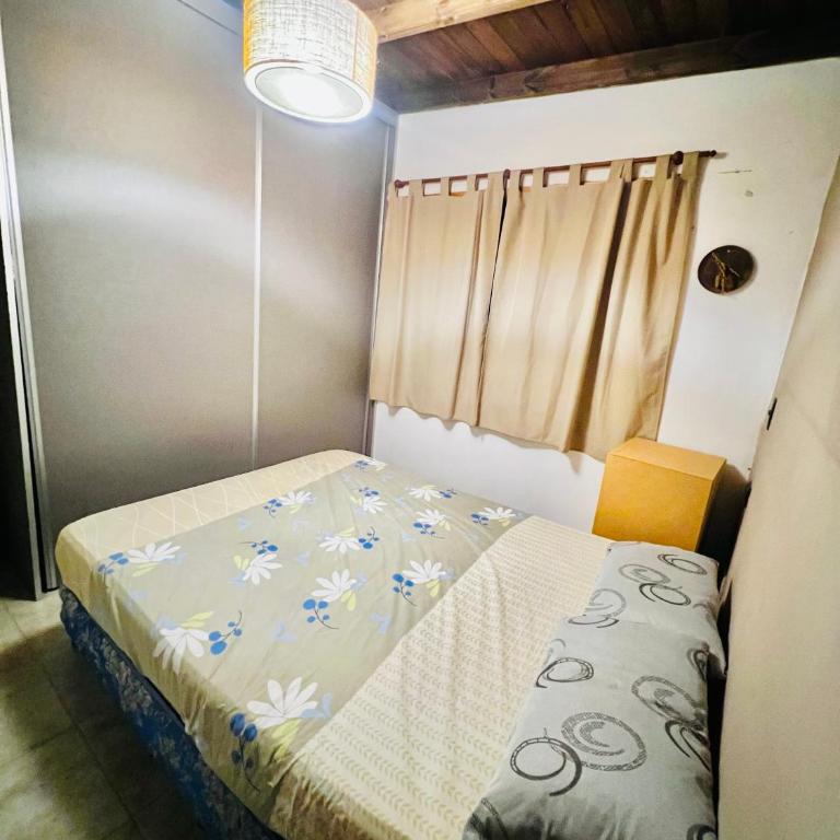 casa jazmín para 4 personas en villa gesell se reserva solo con seña luego de reservar escribime - Two-Bedroom House - 10