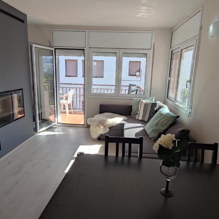 Apartamento acogedor cerca del centro y playa en Platja d'Aro, con balcón y cocina equipada - ES-209-44 - Apartamento - 4