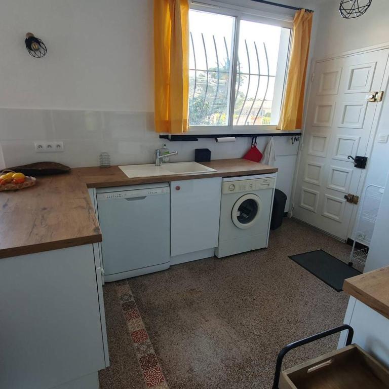 Maison Rénovée avec Jardin, Proche Plages des Issambres, Clim & Internet, Animaux Acceptés - FR-1-768-2 - Villa - 11
