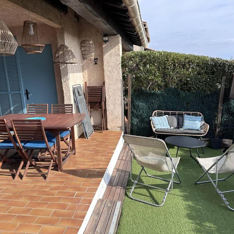 Appartement T2 proche mer avec piscine et parking - FR-1-768-23 - Appartement - 2