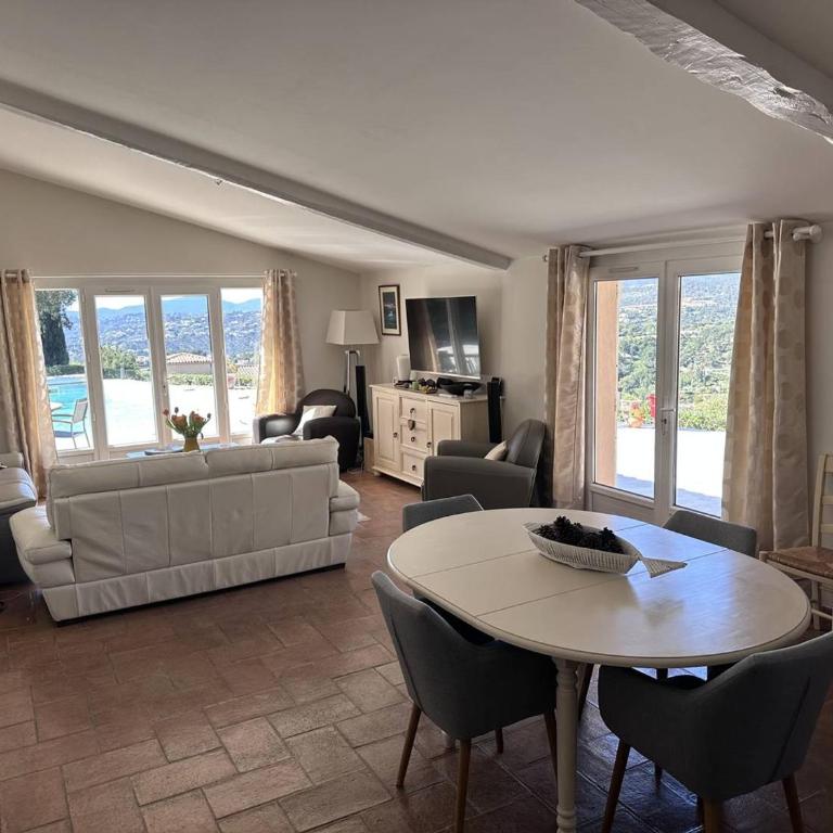 Villa provençale avec piscine privée, clim, Wi-Fi, jardin, 5 chambres - FR-1-768-20 - Villa - 4