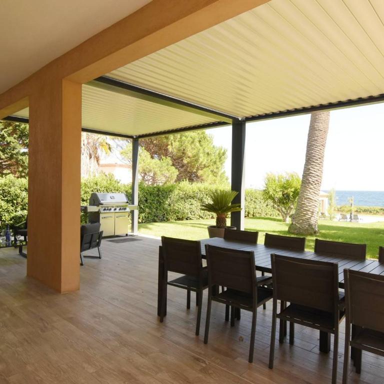 Villa pieds dans l'eau pour 10 personnes avec piscine, clim et Wi-Fi - FR-1-768-27 - Villa - 4