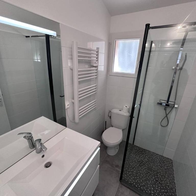 Villa provençale avec piscine privée, clim, Wi-Fi, jardin, 5 chambres - FR-1-768-20 - Villa - 8