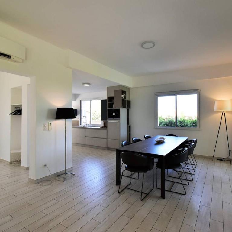 Villa pieds dans l'eau pour 10 personnes avec piscine, clim et Wi-Fi - FR-1-768-27 - Villa - 18