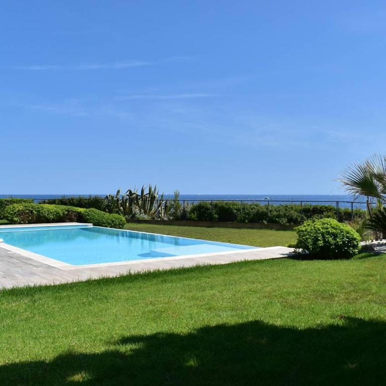 Villa pieds dans l'eau pour 10 personnes avec piscine, clim et Wi-Fi - FR-1-768-27 - Villa - 23