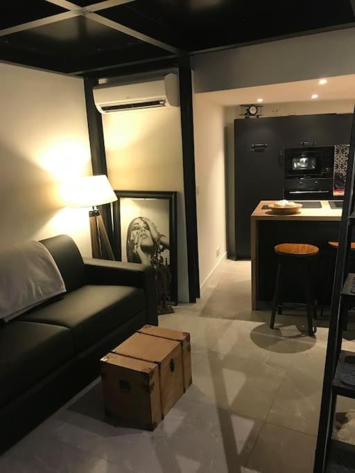 Une atypique et merveilleuse Petite maison en plein cœur de Nice, à proximité de la mer et des plages - Appartement 1 Chambre - 17