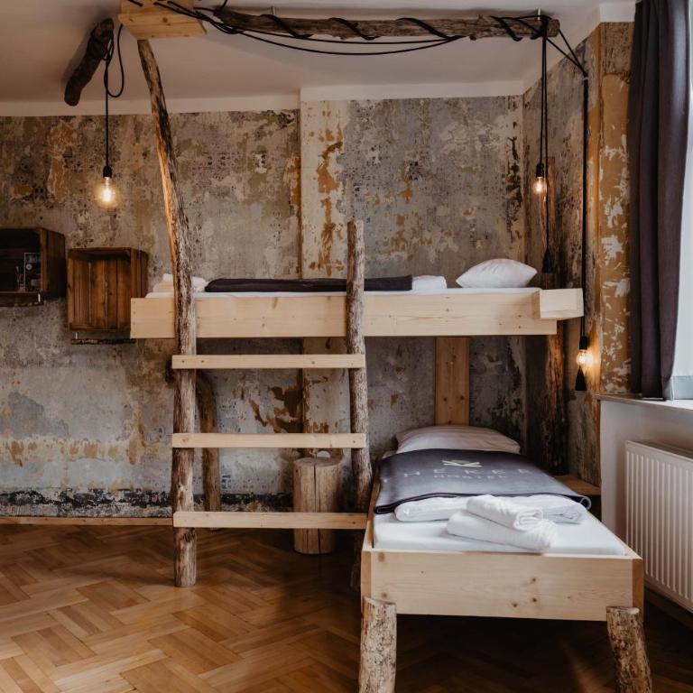 The Keep Eco Rooms - Familienzimmer mit Dusche - 3