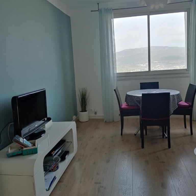 Appartement Lumineux Vue Panoramique - Appartement - 5