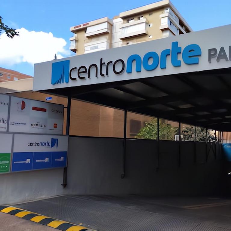 Apartamento completo distancia 350m Chamartin - One-Bedroom Apartment - 32