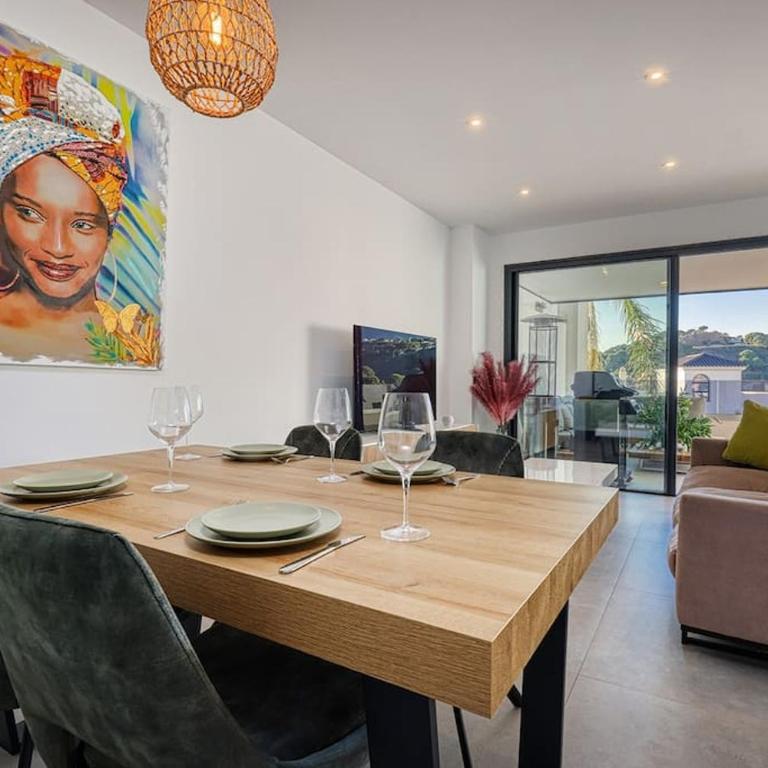 Elegant Two Bedroom Apartment at Estepona Hills! - Two-Bedroom Apartment - 7