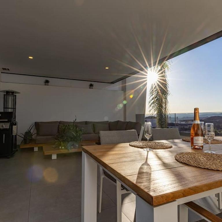 Elegant Two Bedroom Apartment at Estepona Hills! - Two-Bedroom Apartment - 5