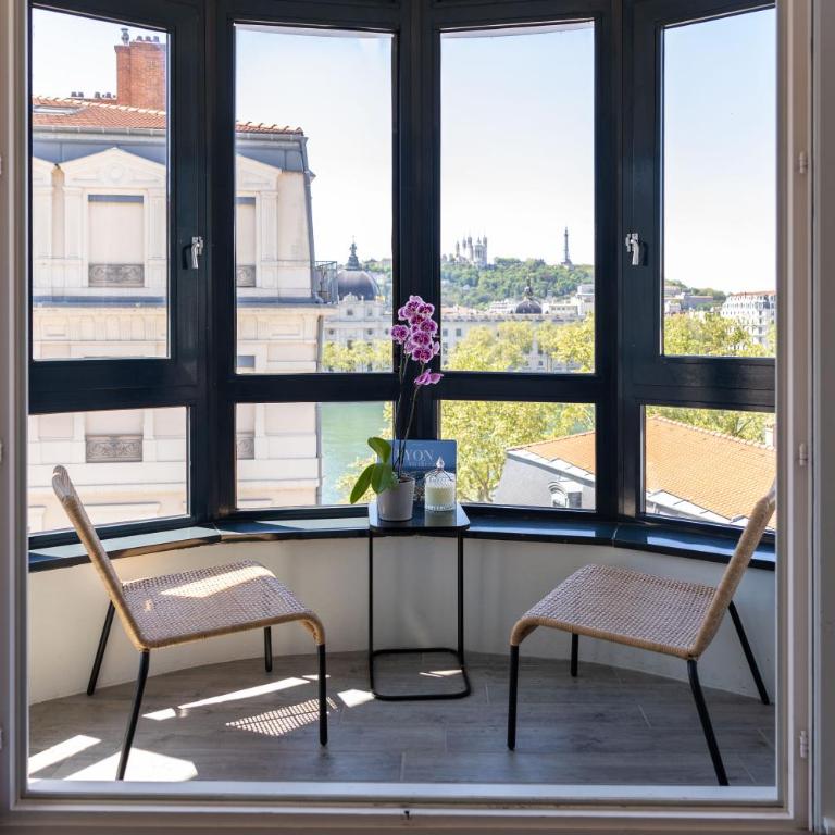 Best Western Plus Hotel du Pont Wilson - Chambre Familiale avec Balcon et Vue - 6