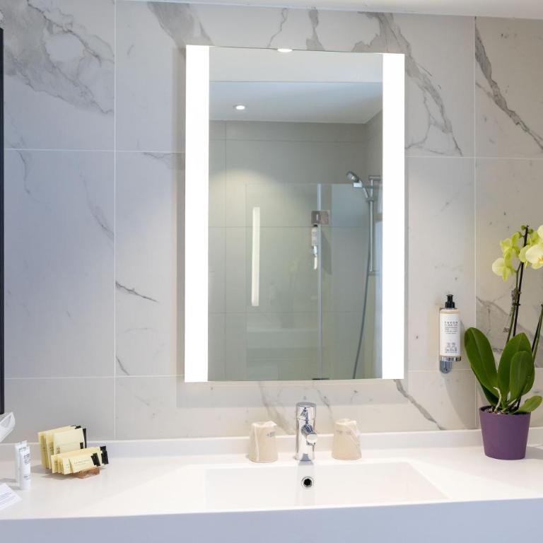 Best Western Plus Hotel du Pont Wilson - Chambre King Confort - 4