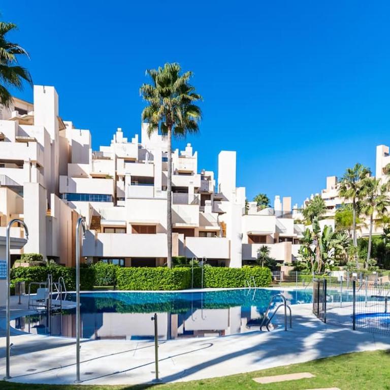 3BR Penthouse with Private Pool - Apartment - 24