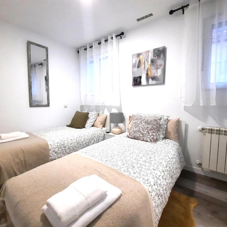 Aeropuerto - ifema - Wanda - Plenilunio - Three-Bedroom Apartment - 25