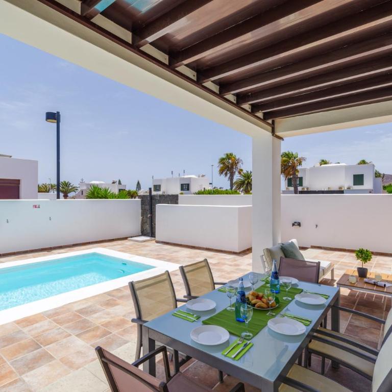 Villa Almudena by Villa Plus - Villa - 15