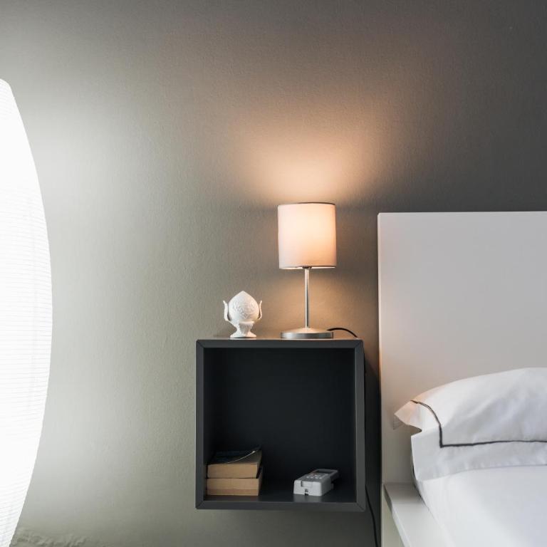 Grey's Apartment - One-Bedroom House - 11