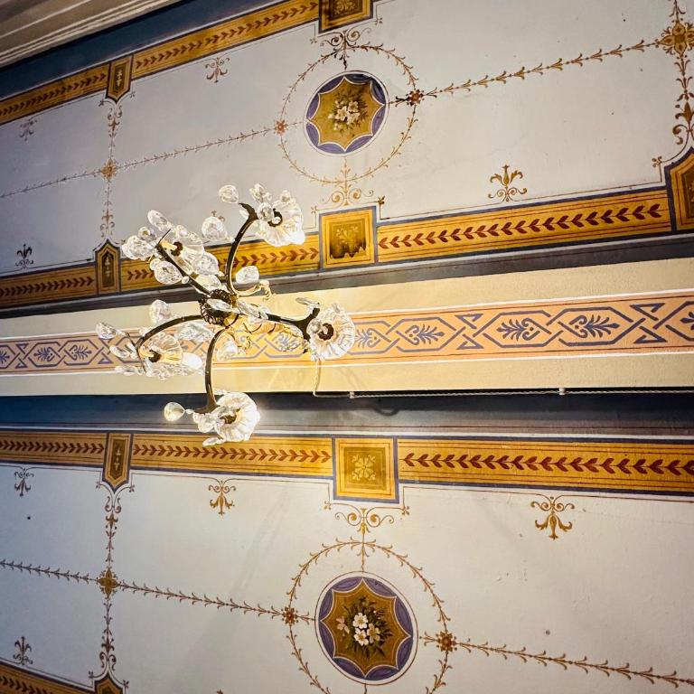 Domus An- Two Bedrooms Apartment -Antique and Historical Home - Two-Bedroom Apartment - 35