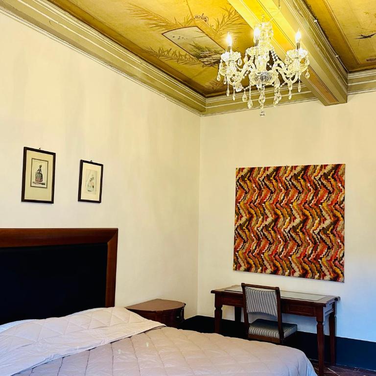 Domus An- Two Bedrooms Apartment -Antique and Historical Home - Two-Bedroom Apartment - 31
