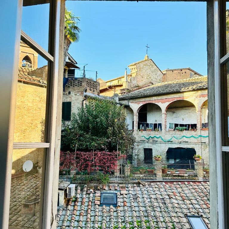 Domus An- Two Bedrooms Apartment -Antique and Historical Home - Two-Bedroom Apartment - 36