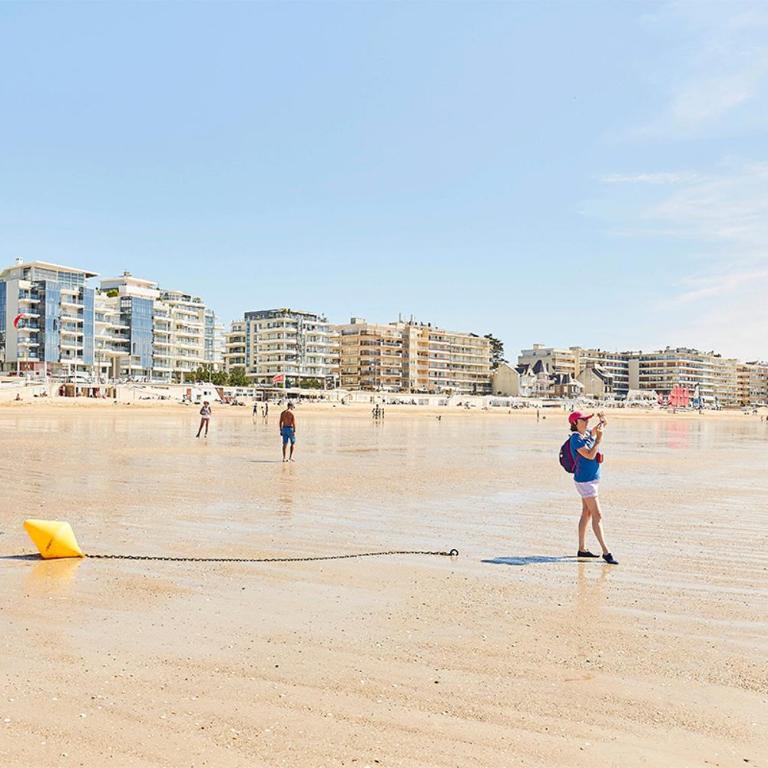 LA BAULE - COUP DE CŒUR – T3 - Tout à Pied - Two-Bedroom Apartment - 2