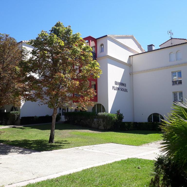 Studio rénové avec balcon, animaux acceptés, wifi, à 650m des Thermes - FR-1-451-92 - Estudio - 13