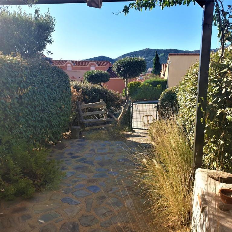 Appartement T2 avec parking et jardin à 300 m de la plage - Apartamento de 1 dormitorio - 7