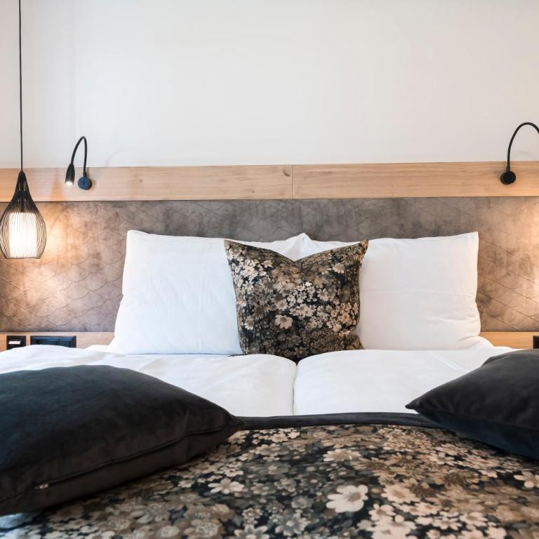 Hotel Romantica - Doppelzimmer mit Balkon - 8