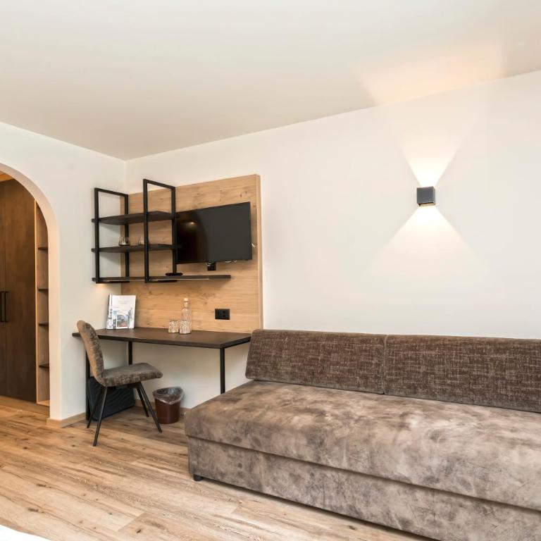 Hotel Romantica - Doppelzimmer mit Balkon - 5