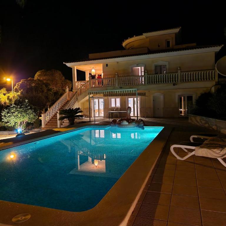 Casa Gran Mirador - Ruime vakantie villa met groot privé zwembad 8-14 pers - Seven-Bedroom House - 49