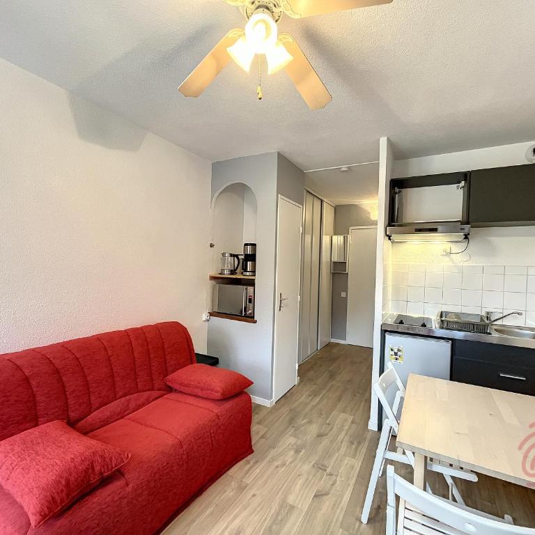 Appartement F2 avec balcon, proche des Thermes à Lamalou-les-Bains, Animaux Acceptés, Parking Gratuit - Appartamento con 1 Camera da Letto - 10