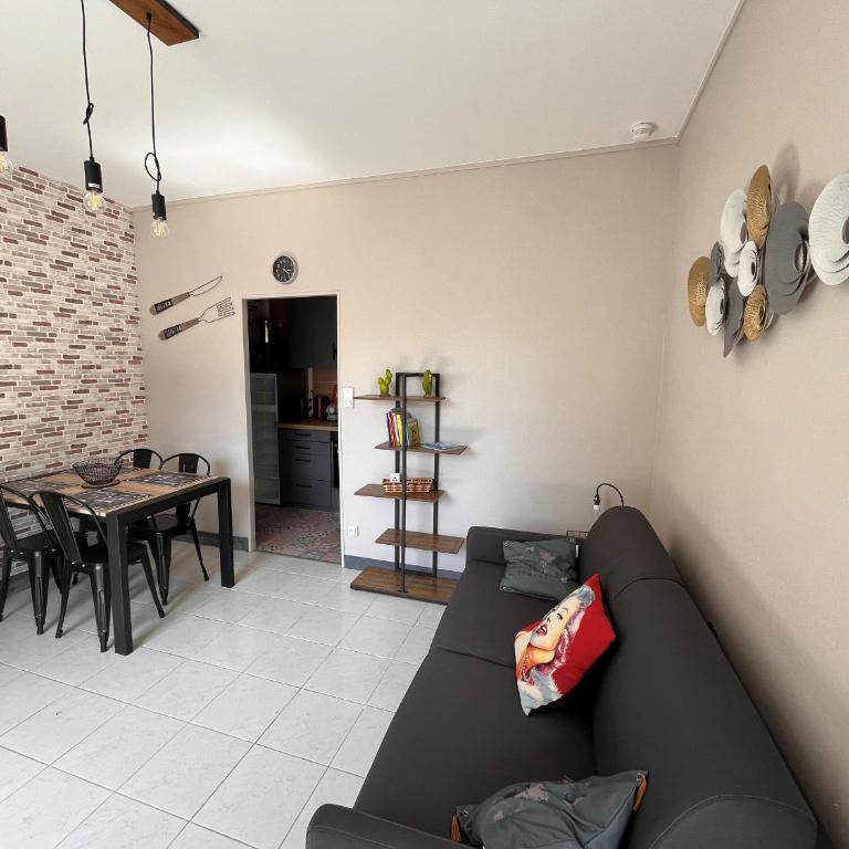 Appartement cosy 4 pers à 50m de la plage et du marché, centre-ville des Sables-d'Olonne - FR-1-197-562 - Apartment - 10