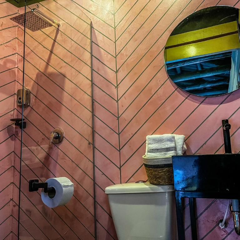 Sr Luis Hotel Boutique - Zona Héroes - Recepción Digital 24H - Habitación Doble Económica - 2