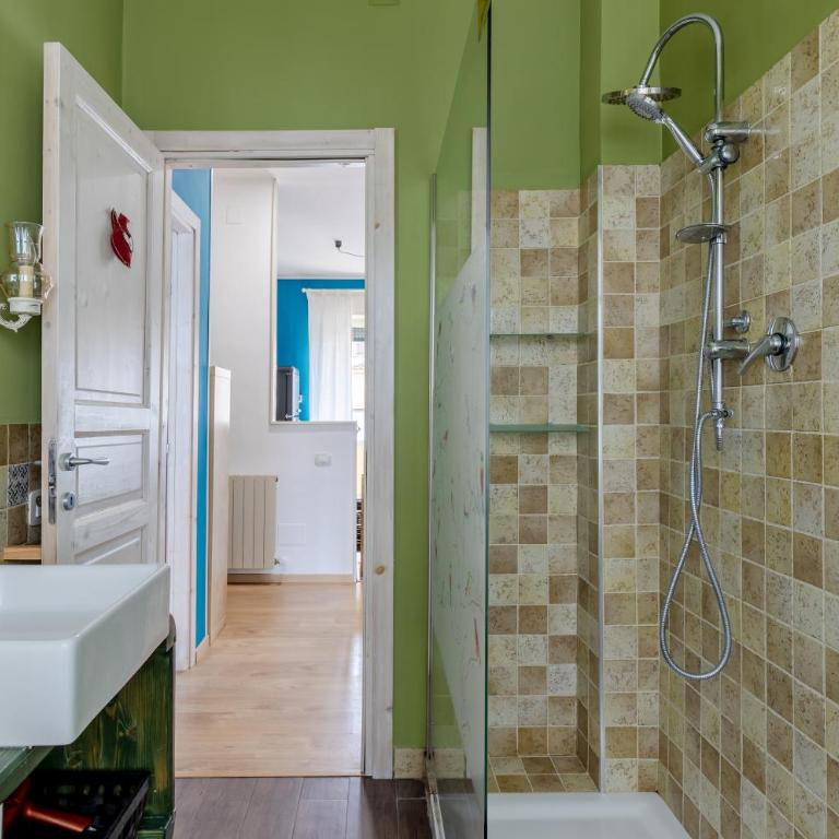 GuestHost - Bell'occhio Colorful Apt with Parking - Appartamento con 2 Camere da Letto - 23