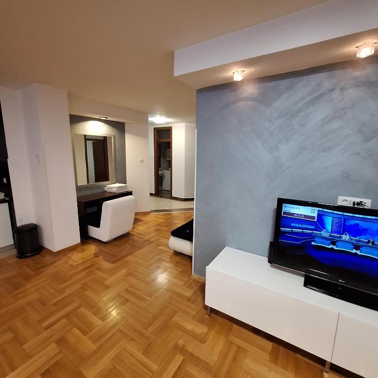 Luks apartment - Apartman sa 3 Spavaće Sobe - 50